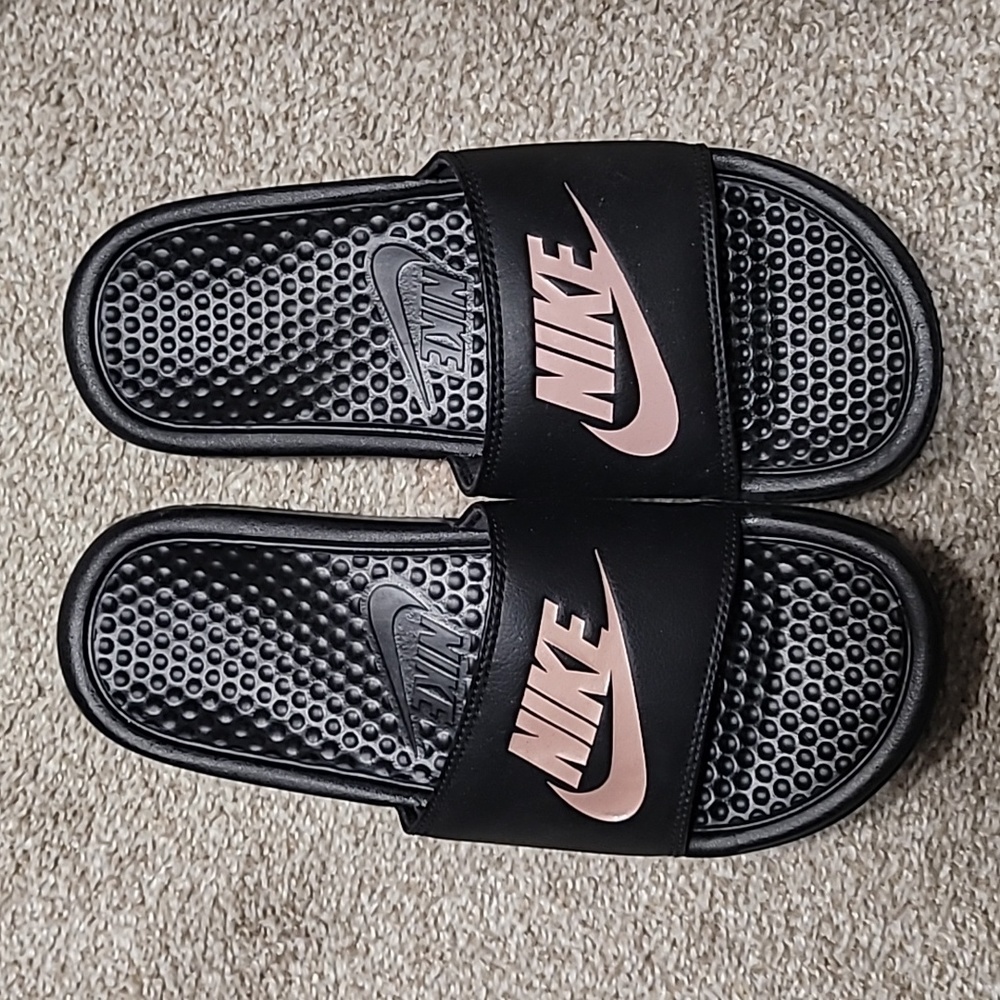 nike slides - size 7
